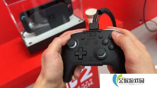 Switch2新款Pro手柄上手展示！新增背键和C键